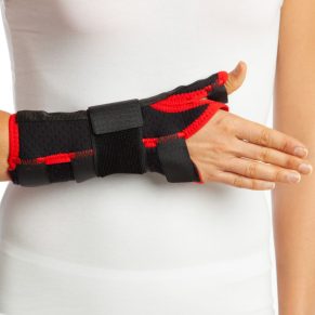 NEOPRENE WRIST SPLINT WITH THUMB SUPPORT NP-828